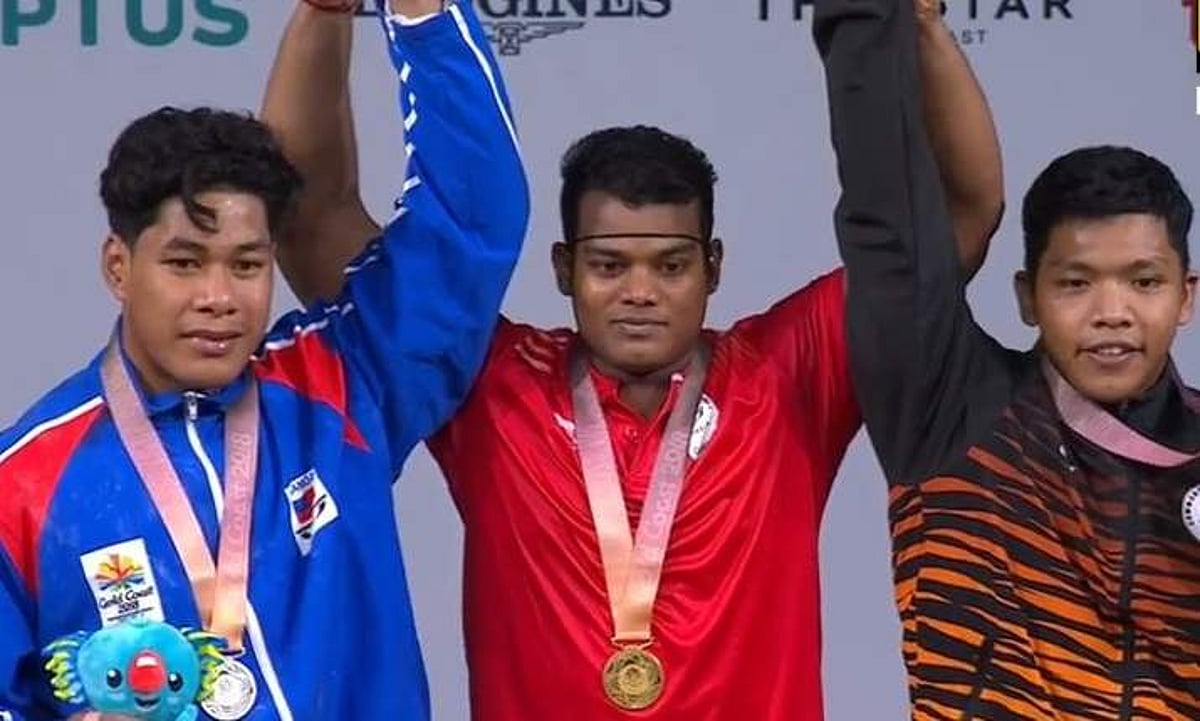 காமன்வெல்த்: பளு தூக்குதலில் இந்தியாவின் வெங்கட் ராகுல் தங்கம் வென்றார்!