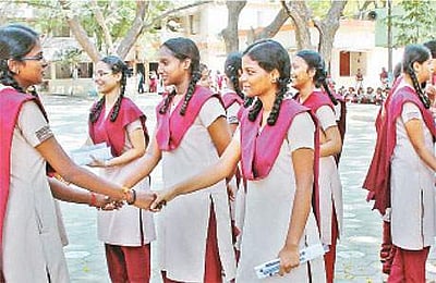 பிளஸ் 2 தேர்வு: பள்ளிகள் வாரியாக தேர்ச்சி விகிதம்