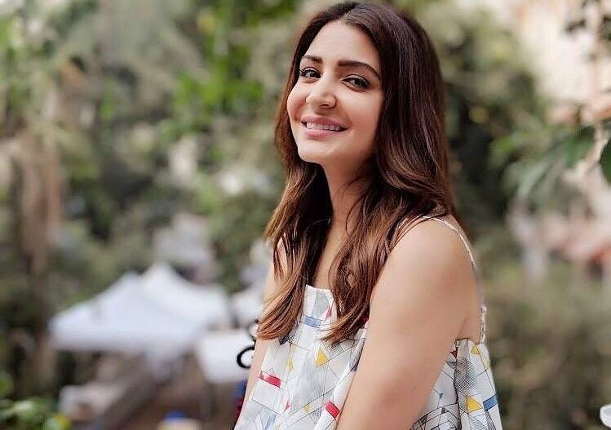 இதர உயிரினங்களும் வாழவே விரும்புகின்றன: விலங்குகளுக்கான காப்பகம் அமைக்கிறார் நடிகை அனுஷ்கா சர்மா!