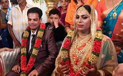 சட்டப்படி திருமணம் செய்துகொண்ட மாற்று பாலின காதலர்கள்: கேரளாவில் முதன்முறையாக சம்பவம் 