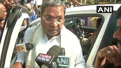 எம்எல்ஏ-க்கள் கூட்டத்தில் அனைவரும் உள்ளனர்: ஆட்சி நம்பிக்கையில் காங்கிரஸ் - மஜத கூட்டணி 