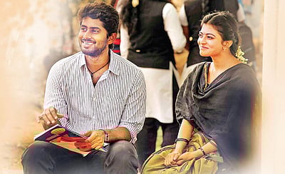 இது முழுமையான ஒரு மக்களிசைப் பாடல்! பரியேறும் பெருமாள் படத்தின் இரண்டாவது பாடலுக்குக் கிடைத்த பாராட்டு! (விடியோ)