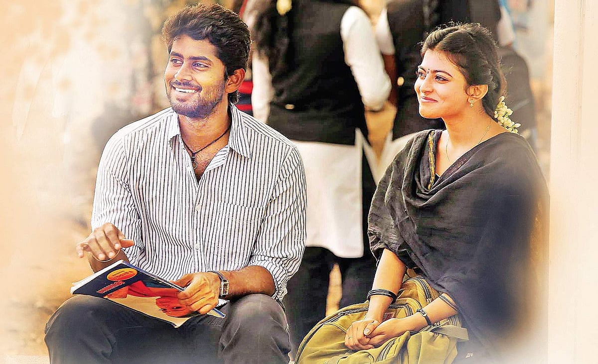 இது முழுமையான ஒரு மக்களிசைப் பாடல்! பரியேறும் பெருமாள் படத்தின் இரண்டாவது பாடலுக்குக் கிடைத்த பாராட்டு! (விடியோ)