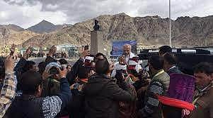 பிரதமர் மோடி ஜம்மு காஷ்மீர் வருகை:  இணைய சேவை ரத்து; பள்ளி கல்லூரிகள் மூடல் 