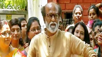 மகளிர் இருக்கும் இடத்தில் வெற்றி நிச்சயம்: ரஜினிகாந்த் பேட்டி