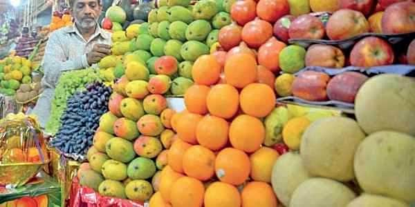 நிபா வைரஸ் எதிரொலி: பழங்களைப் பார்த்து பயப்படும் மக்கள்; கவலையில் வியாபாரிகள்