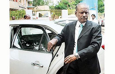 ஜெயலலிதா மரணம்: ஆடிட்டர் குருமூர்த்தி மற்றும் ஐ.ஜி. சத்தியமூர்த்தி இருவரும் 28-இல் ஆணையத்தில் ஆஜராக சம்மன் 