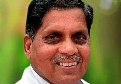 கர்நாடக காங்கிரஸ் எம்.எல்.ஏ. சாலை விபத்தில் பரிதாப பலி