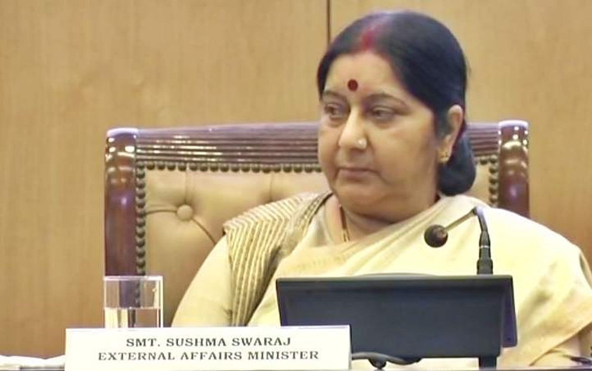 பாகிஸ்தானுடன் அமைதிப் பேச்சுவார்த்தை அர்த்தமுள்ளதாக இருக்காது: சுஷ்மா ஸ்வராஜ்