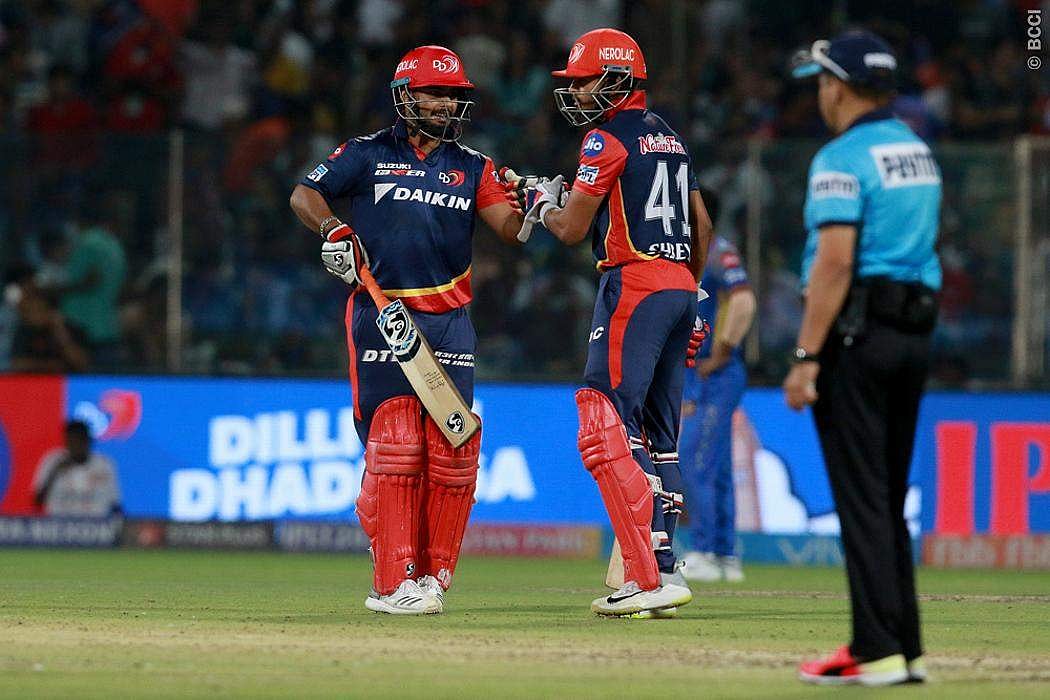 மீண்டு வரும் தில்லி: சிக்ஸர் மழை பொழிந்து அசத்திய இந்திய இளம் வீரர்கள்! (விடியோ)