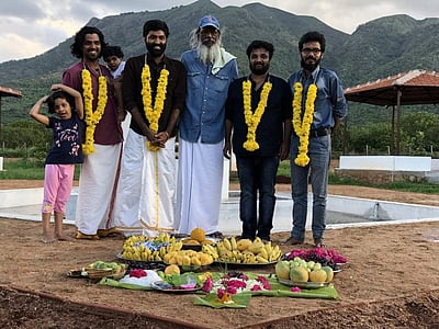 பிரபல தயாரிப்பாளருடன் இணைந்த அருவி பட இயக்குநர்: அதிகாரபூர்வ அறிவிப்பு!