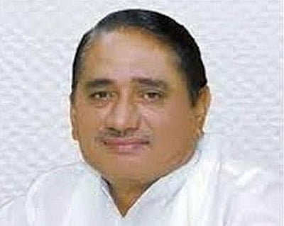 மகாராஷ்டிர வேளாண்துறை அமைச்சர் பாண்டுரங் புந்தலிக் பண்ட்கர் மாரடைப்பால் மரணம்