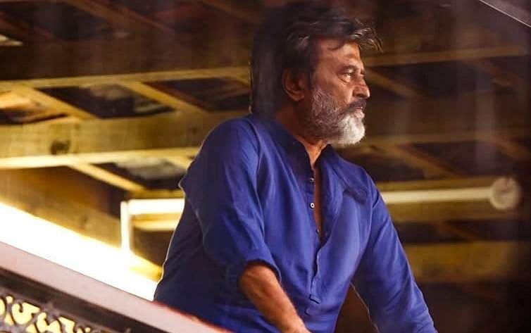 கட்அவுட்களுக்குப் பாலாபிஷேகம் செய்வதற்குப் பதிலாக ரத்த தானம் செய்யுங்கள்: ரஜினி ரசிகர்களுக்கு பால் முகவர்கள் சங்கம் வேண்டுகோள்!