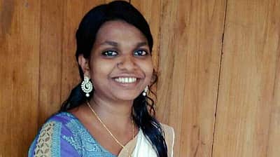 முகநூலை திருமண சேவைத்தளமாக மாற்றிய கேரளத்துப் பெண் 