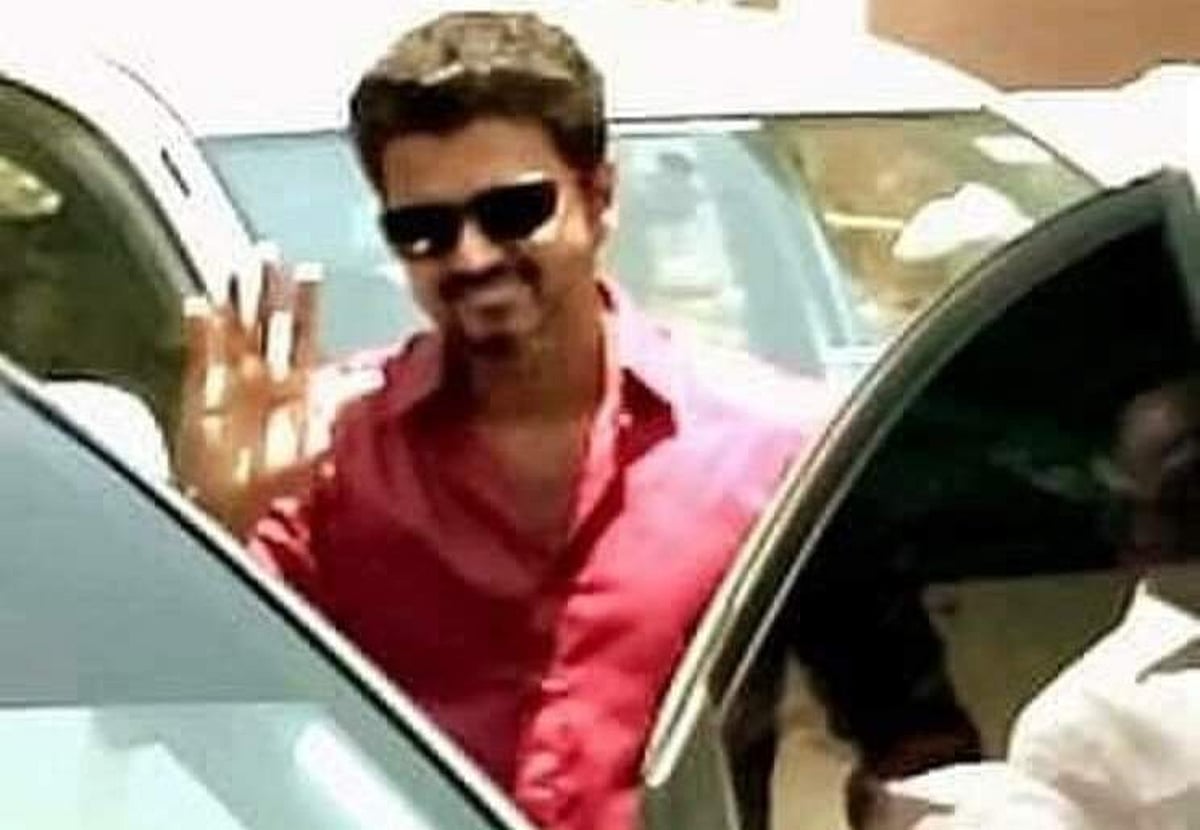 ரசிகர்களுடன் நடிகர் விஜய் சந்திப்பு!