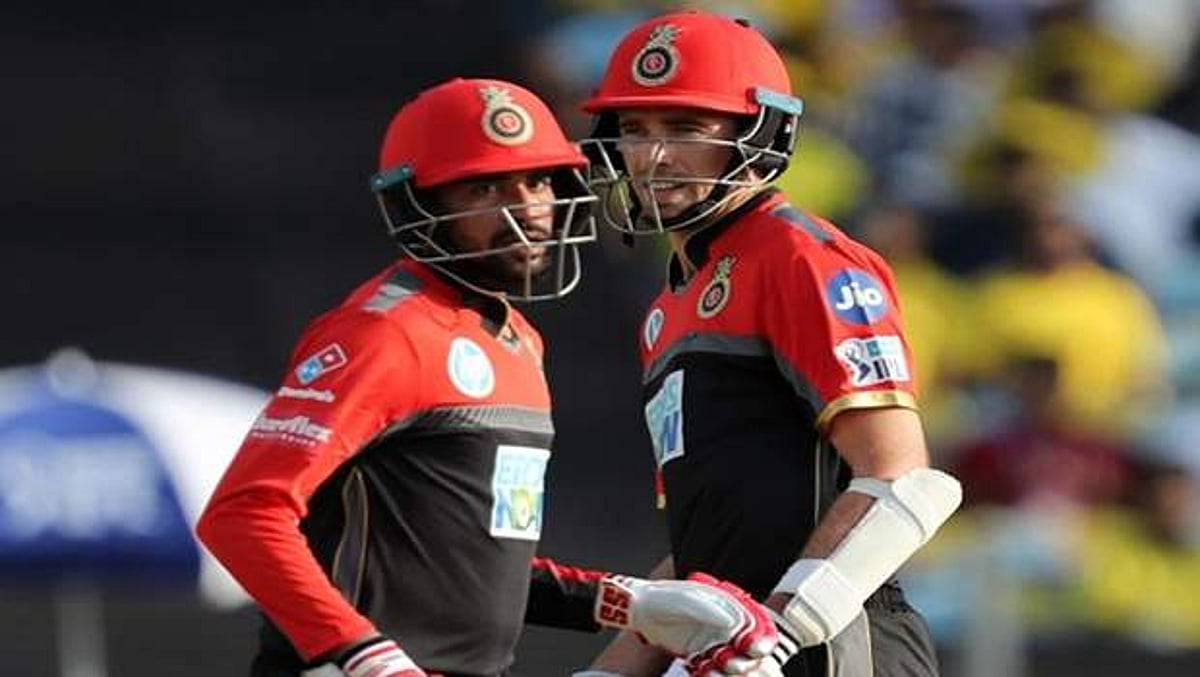 10 வருடங்களுக்குப் பிறகு 9-ஆவது விக்கெட்டுக்கு ராயல் சேலஞ்சர்ஸ் சாதனை