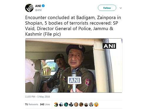 ஜம்மு காஷ்மீரில் பாதுகாப்புப் படையினர் - தீவிரவாதிகளிடையே துப்பாக்கி சண்டை: 5 தீவிரவாதிகள் சுட்டுக் கொலை; 2 வீரர்கள் காயம்