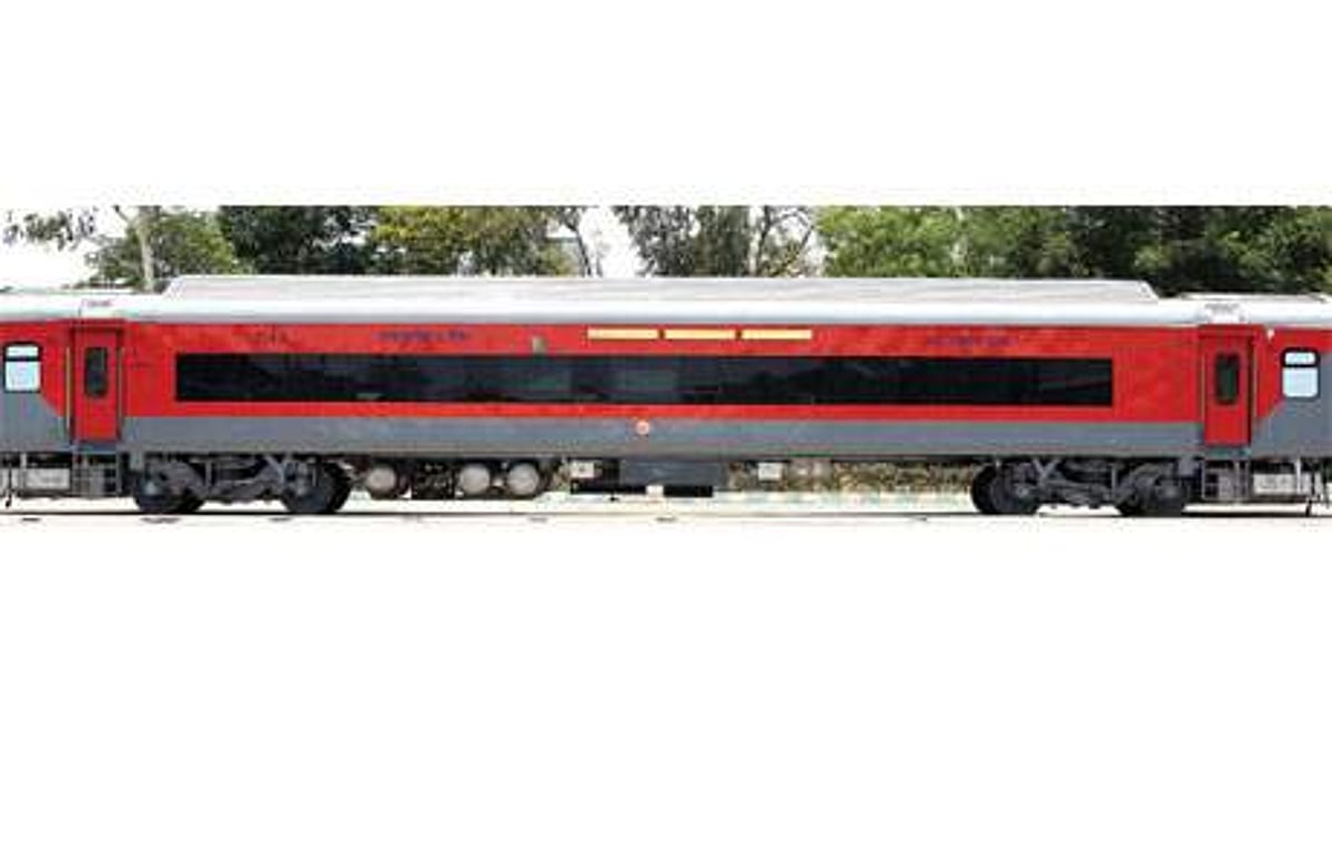 பயணிகளைக் கவரும் வகையில் புதிய வடிவில் ரயில் பெட்டிகள்!