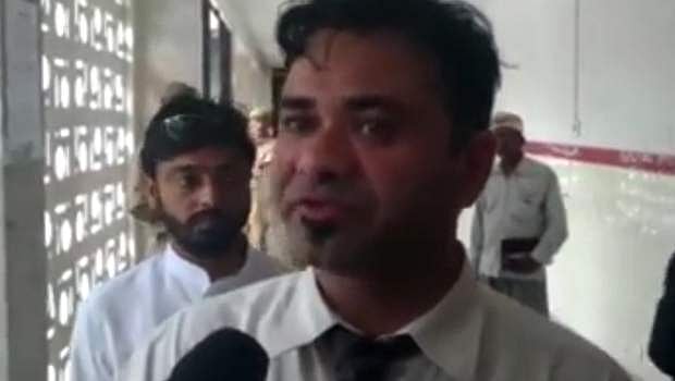 கோரக்பூரில் குழந்தைகள் உயிரிழந்த விவகாரம்: மருத்துவர் கஃபீல் கான் குற்றமற்றவர்! - விசாரணை அறிக்கை தாக்கல்