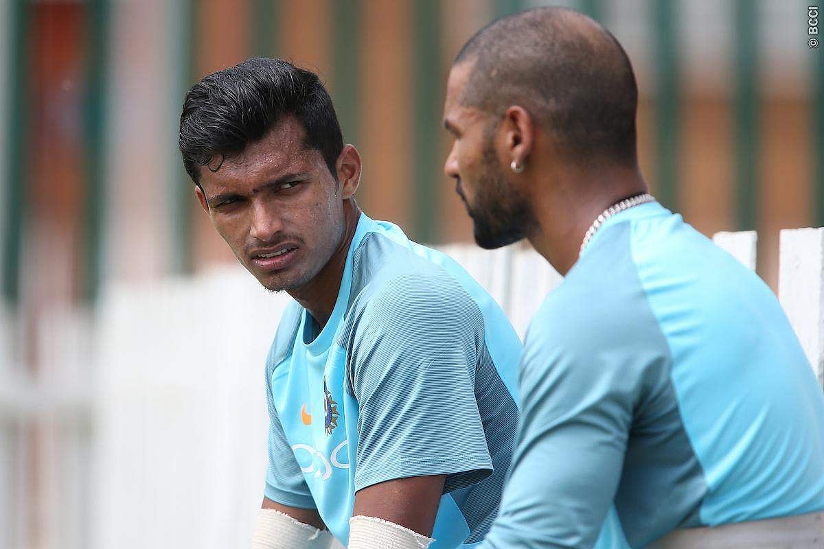 இந்தியாவுக்குத் திரும்ப வேண்டாம்: இந்திய டெஸ்ட் அணியுடன் இணைந்து பயிற்சியில் பங்குபெற வேகப்பந்துவீச்சாளர் சைனிக்கு பிசிசிஐ கட்டளை!