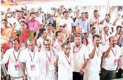 ஜாக்டோ-ஜியோ அமைப்பினர் தலைமைச் செயலகம் நோக்கி பேரணி - போலீஸார் கைது நடவடிக்கை