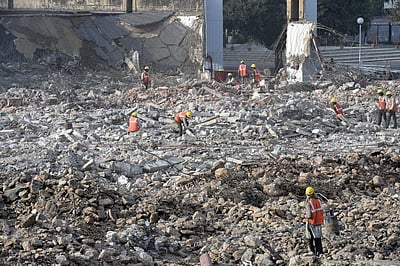 தில்லி பிரகதி மைதானில் தனியாா் நிறுவனம் மூலம் ஹோட்டல்: மத்திய அரசு பரிசீலனை 