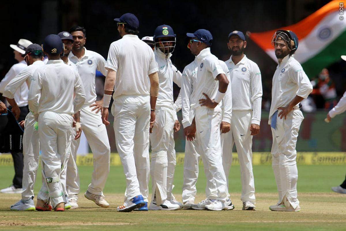 இந்திய அணியின் சாதனைத் துளிகள்