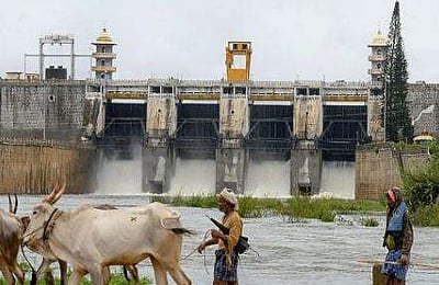 கபினியில் இருந்து தண்ணீர் திறக்கப்பட்டதற்கு குமாரசாமிக்கு கமல் நன்றி 
