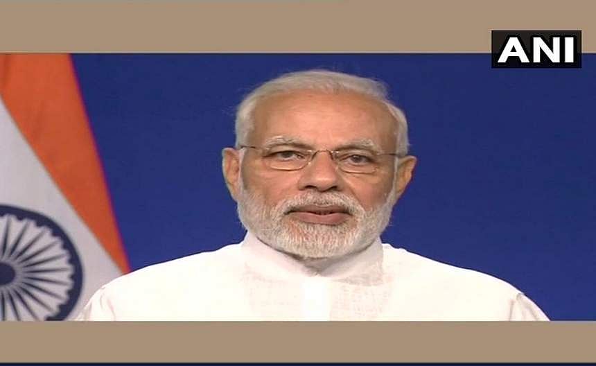 'டிஜிட்டல் இந்தியா' தங்கள் கிராமத்தை எப்படி மாற்றியது: மோடியிடம் பகிர்ந்து கொண்ட இளைஞர்