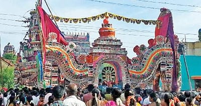 பட்டீஸ்வரம் தேனுபுரீஸ்வரர் கோயிலில் திருஞானசம்பந்தருக்கு முத்துப்பந்தல் வரவேற்பு 