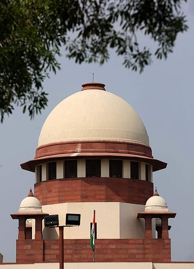 கேஜரிவாலின் உள்ளிருப்புப் போராட்டம் - அவசர வழக்காக ஏற்க உச்சநீதிமன்றம் மறுப்பு