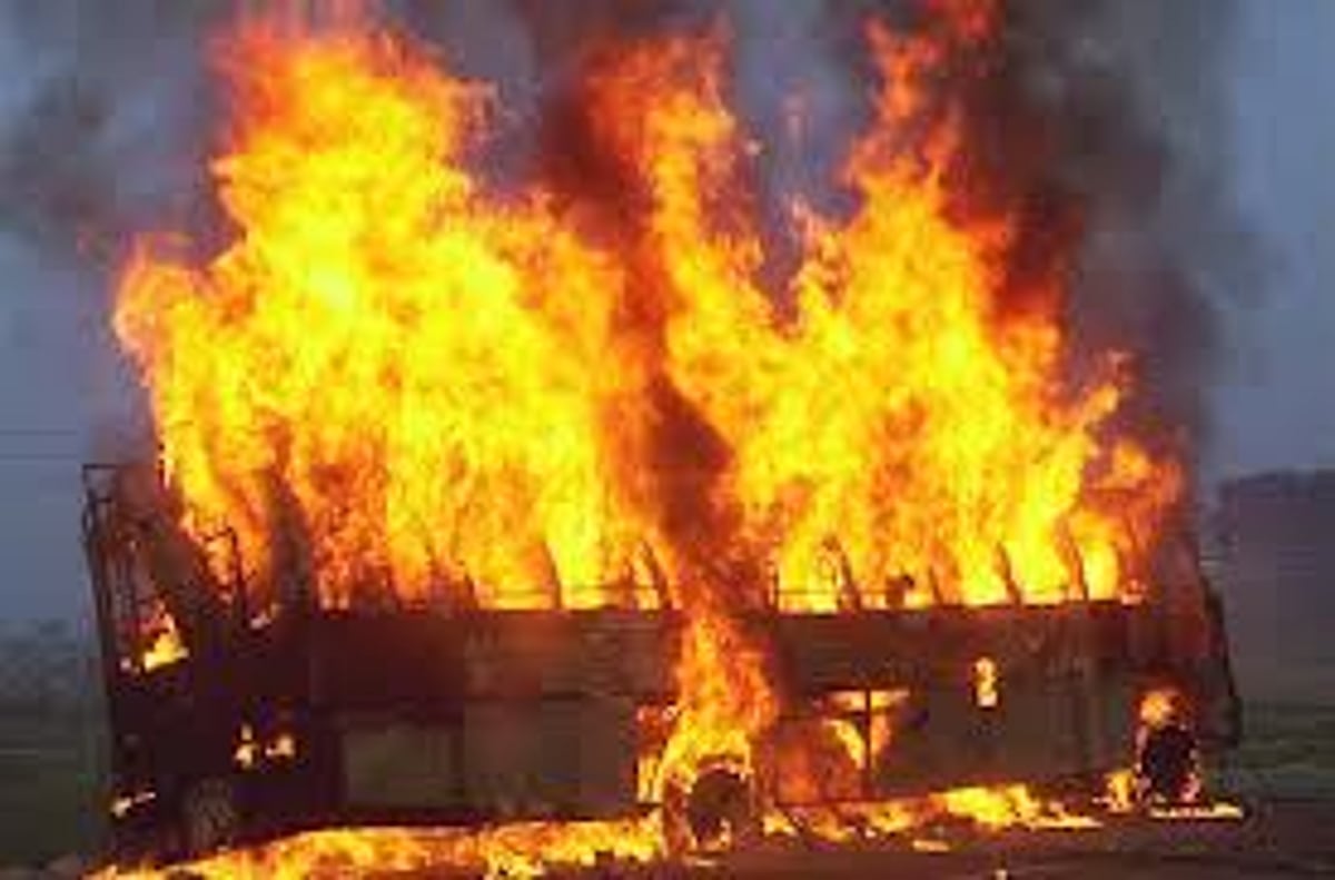 லக்னௌவில் இரண்டு ஹோட்டல்களில் அடுத்தடுத்து தீ விபத்து: 2 பேர் பலி