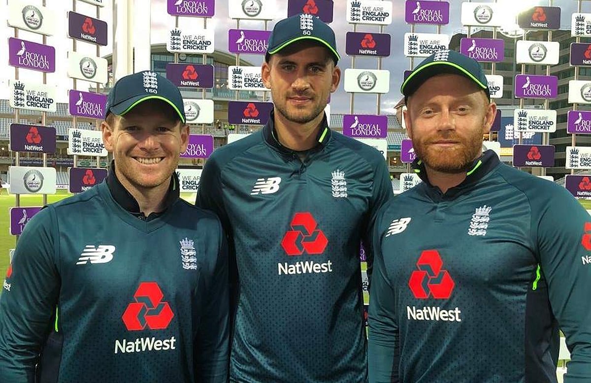 ஆஸி.க்கு 'லந்து' கொடுத்த இங்கிலாந்து: ஒரு போட்டி - பல சாதனை!