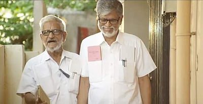 டிராஃபிக் ராமசாமியாக எதிர்காலம் நினைவுகூரப் போவது ஒரிஜினல் ராமசாமியையா அல்லது எஸ்.ஏ.சந்திரசேகரையா?