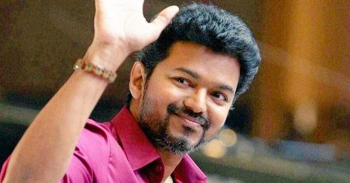 ரத்ததானம் செய்தனர் விஜய் ரசிகர்கள்!