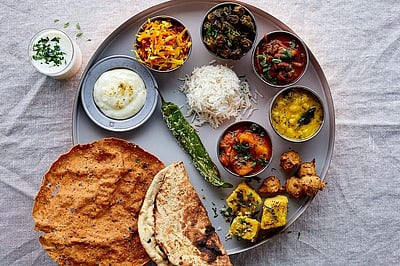 திருமண நிகழ்வில் சாப்பாட்டுத் தட்டுக்காக சண்டை: ஒருவர் அடித்துக் கொல்லப்பட்ட பரிதாபம் 