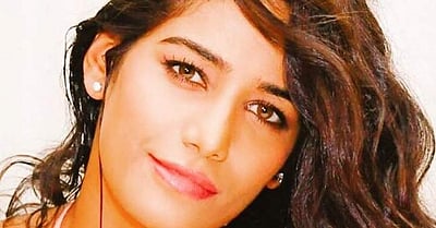 பிளாஸ்டிக்குக்கு தடை கோருகிறார்களே, அதில் ஆணுறையும் அடங்குமா? நடிகை பூனம் பாண்டே!