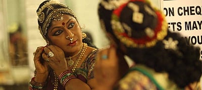 என்னைத் திருநங்கை என்று பெருமையுடன் முன்னிலைப்படுத்திக் கொள்கிறேன்! நர்த்தகி நட்ராஜின் வாழ்க்கைப் பயணம்!