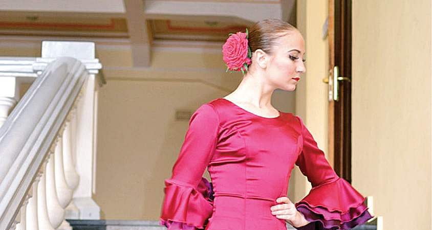 நாடு கடந்து நடனம்!