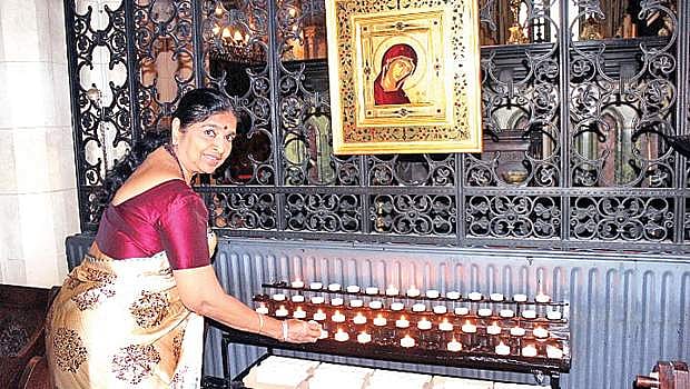 சிந்தை கவர்ந்த திருவிழாக்கள் - 27: புனிதமேரிக்கு எல்லா மொழிகளிலும் பிரார்த்தனை!