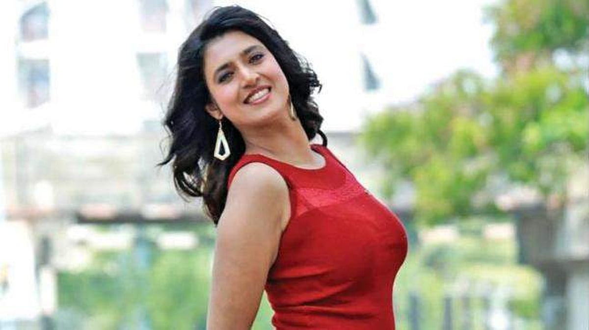 வழக்கமான தமிழ் பொதுபுத்தி மாறவேண்டும்! ட்விட்டரில் பதிலடி கொடுத்த நடிகை கஸ்தூரி!