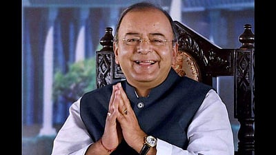 சிறுநீரக மாற்று அறுவை சிகிச்சை: மூன்று வார மருத்துவமனை வாசத்திற்குப் பின் வீடு திரும்பிய அருண் ஜேட்லி