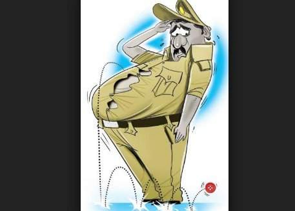 தொப்பை வேணுமா? வேலை வேணுமா? தொப்பை போலீஸுக்கு அதிரடி செக் வைத்த காவல் உயரதிகாரி!