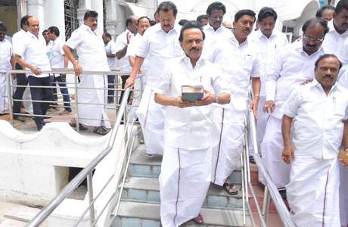 முணுமுணுப்புகள் காதில் கேட்டதா? எம்எல்ஏக்கள் ஊதிய உயர்வை ஏற்க திமுக முடிவு??