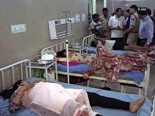 அமர்நாத் யாத்திரை பக்தர்கள் சென்ற பேருந்து விபத்து: 13 பேர் காயம்