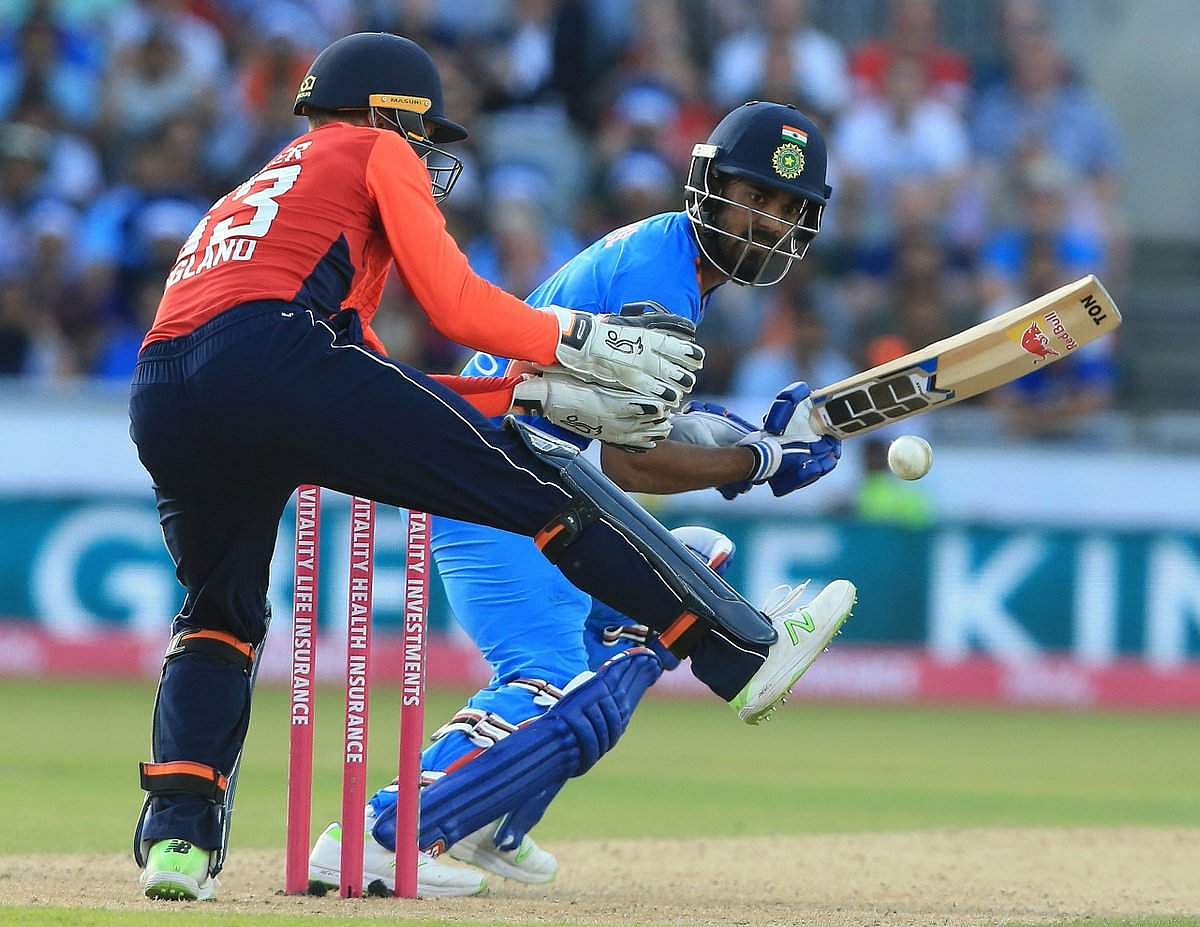 யார் நெ.4?: தீராப் பிரச்னைக்கு விடிவுகாலம் உண்டா? விராட் கோலி - சாஸ்திரி கூட்டணியின் திட்டம் என்ன?