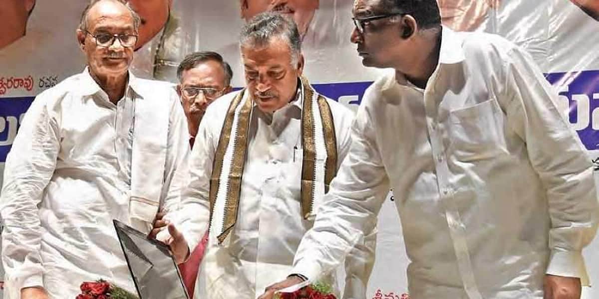 தேசத் துரோகியாக்கப்படுவோம் என பயப்படாதீர்கள்; அநீதிக்கு எதிராகக் குரல் கொடுங்கள்: இப்படிச் சொன்னது யார்?