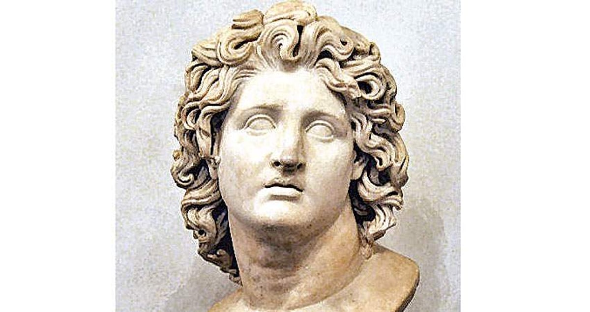 மூன்று கண்டத்தில் அலெக்சாண்டர்!