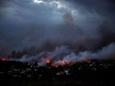 கிரீஸ் காட்டுத்தீயில் சிக்கி 20 பேர் பலி: 69 பேர் காயம்