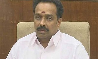 கரூரில் முன்னாள் அமைச்சரின் ஆதரவாளா்கள் 3 பேரிடம் சிபிசிஐடி போலீஸாா் விசாரணை